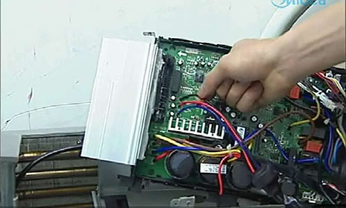 荷塘美的空调电话是多少